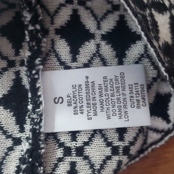 Elodie Sweater Dress - Picture 3 of 3